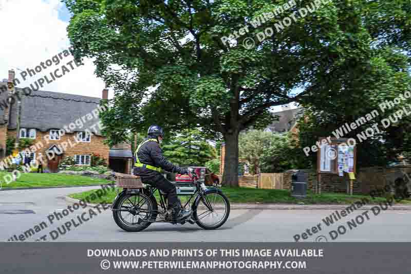 Vintage motorcycle club;eventdigitalimages;no limits trackdays;peter wileman photography;vintage motocycles;vmcc banbury run photographs